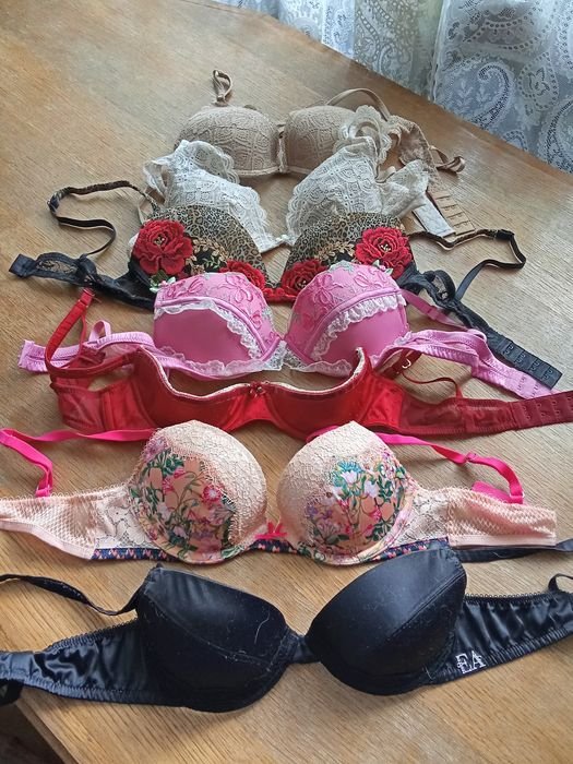 Women Intimissimi Bras Various Colors 75 B