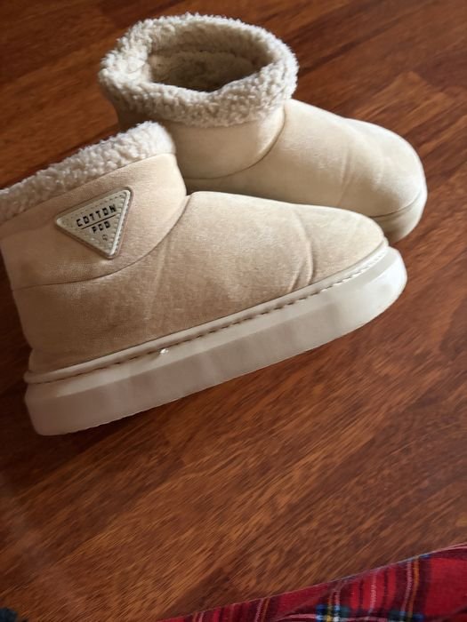 Femme UGG Beige 38.5