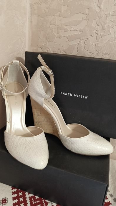 Женские Karen Millen Туфли Белые 41