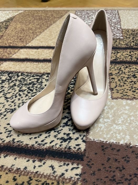 Damen Vince Camuto Absätze Beige Leder 36
