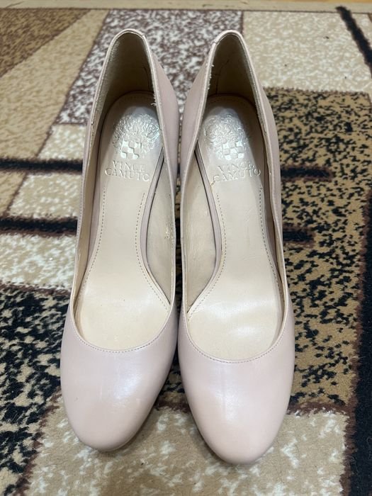 Damen Vince Camuto Absätze Beige Leder 36