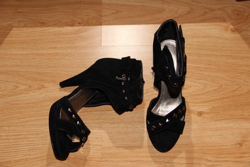 Женские Carolina Herrera Босоножки Чёрный 36