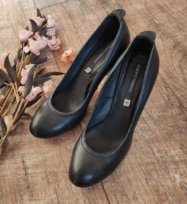 Женские Alberto Guardiani Туфли Чёрные Кожа 38