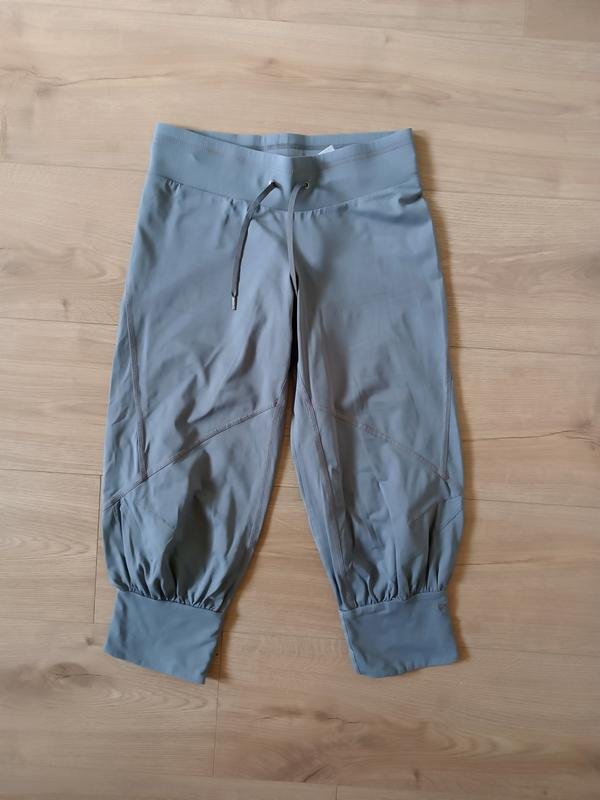 Женские Casadei Капри Серый 38 / M / 46