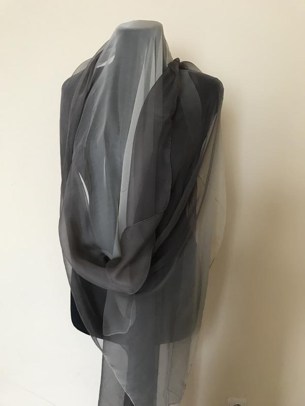 Damen Ballin Schal Grau Seide