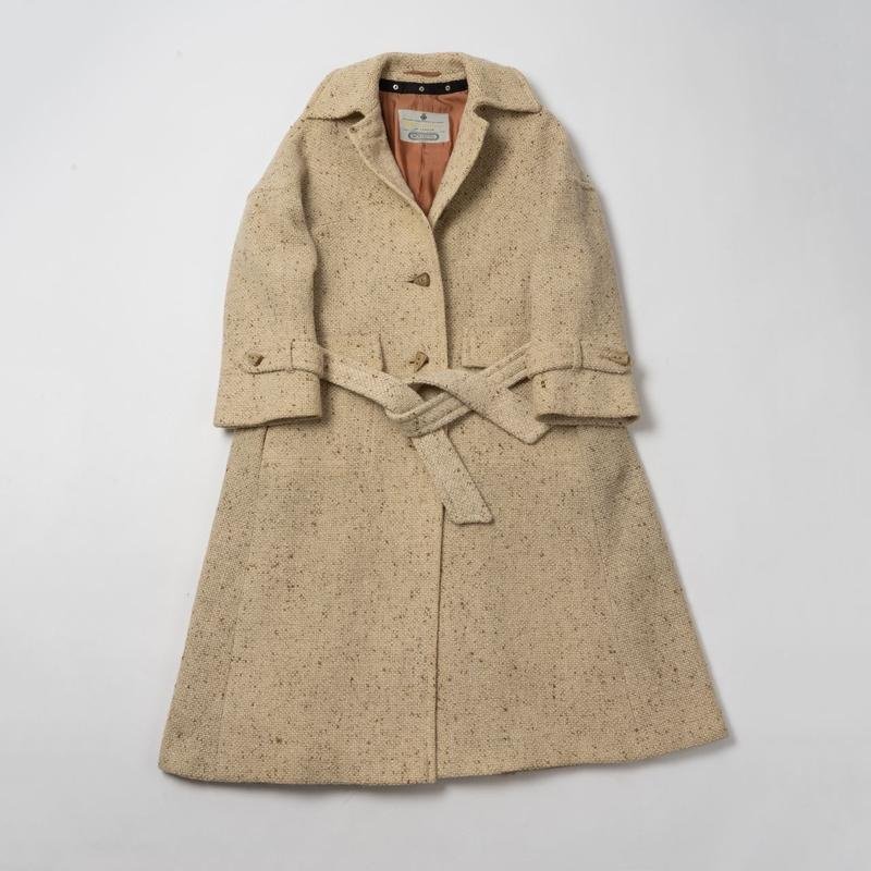 Женское Aquascutum Пальто Бежевый 38 / M / 46