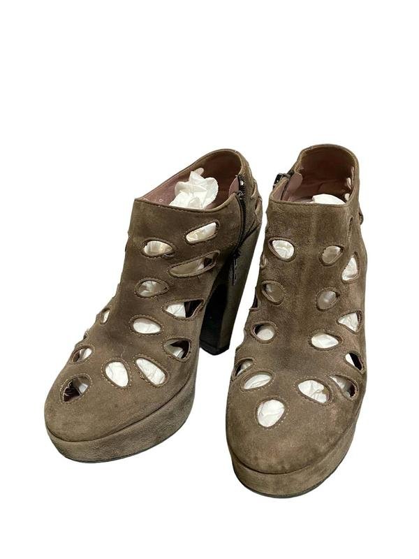 Женские Robert Clergerie Туфли Белые Замша 38.5