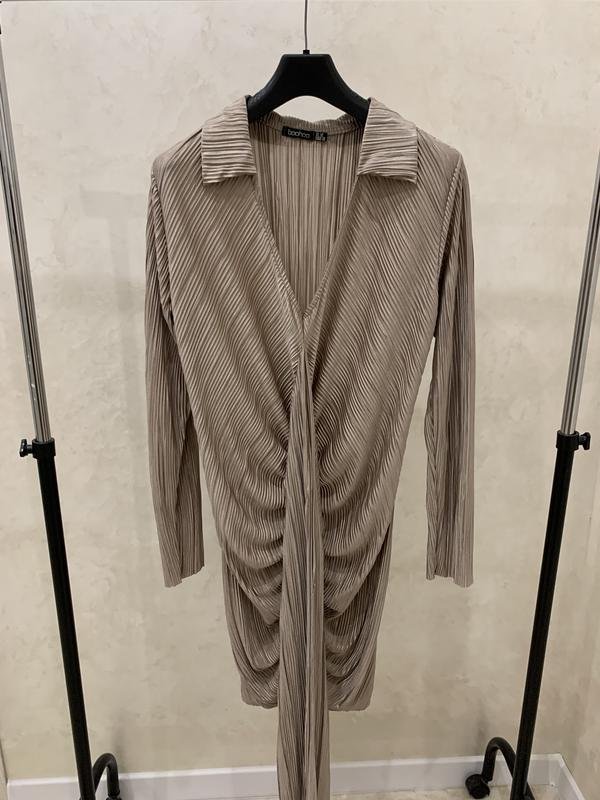 Женское Boohoo Платье Бежевое 46 / 3XL / 54