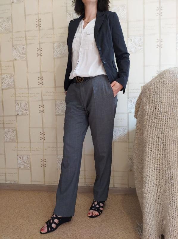 Женские Charles Tyrwhitt Брюки Серый Шерсть 40 / L