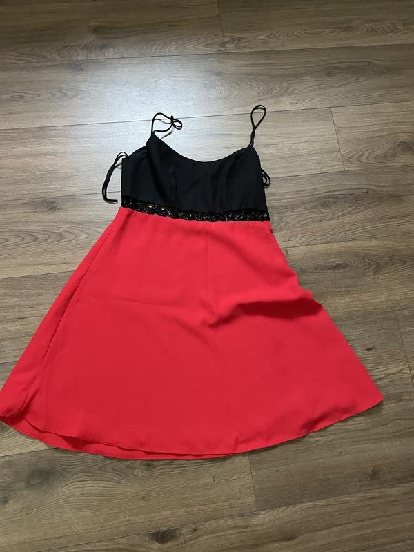 Женское Marni Платье Красное Полиэстер 40 / L / 48