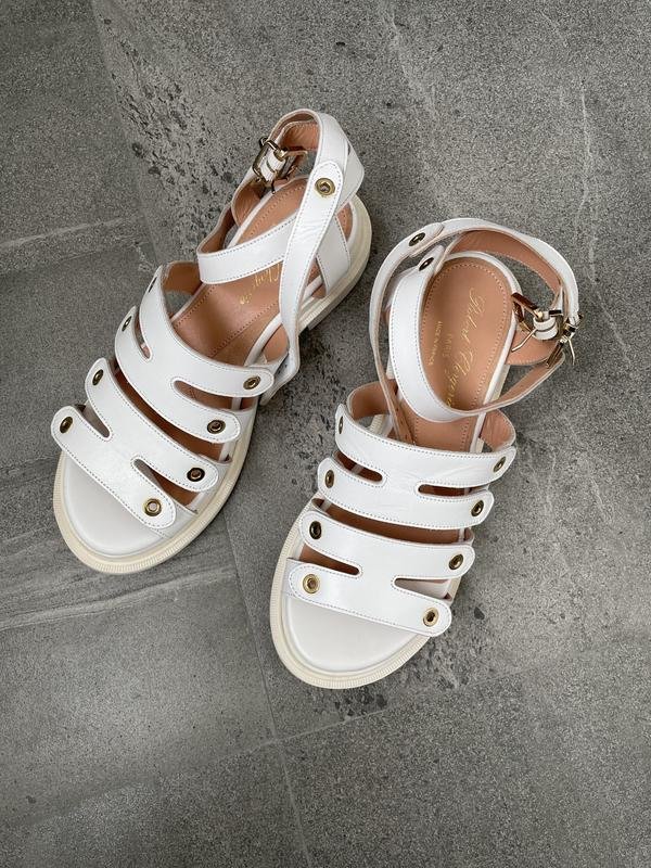 Женские Robert Clergerie Босоножки Белые Кожа 37.5