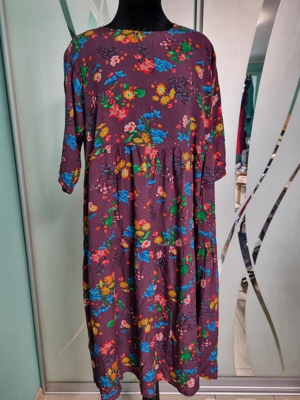 Женское Carolina Herrera Платье Разноцветный 46 /