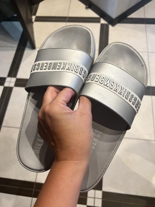 Женские Bikkembergs Тапочки Серебристый 40