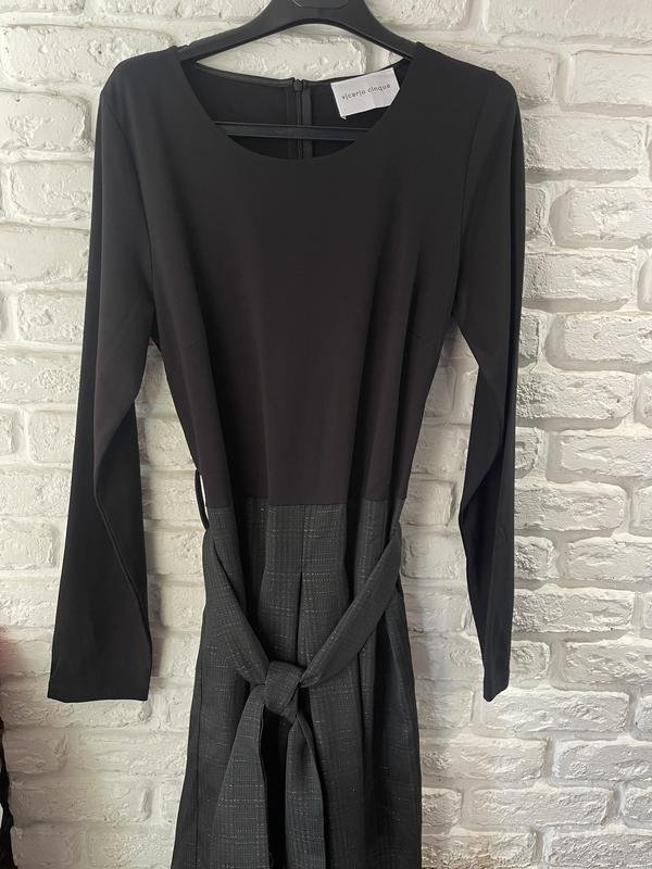 Женское Vicario Cinque Платье Чёрное 38 / M / 46