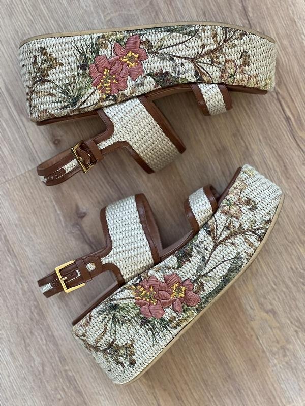 Женские Alberta Ferretti Сандалии Разноцветный 38