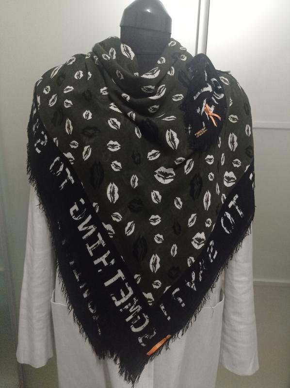 Женский Boss Шарф Чёрный Хлопок