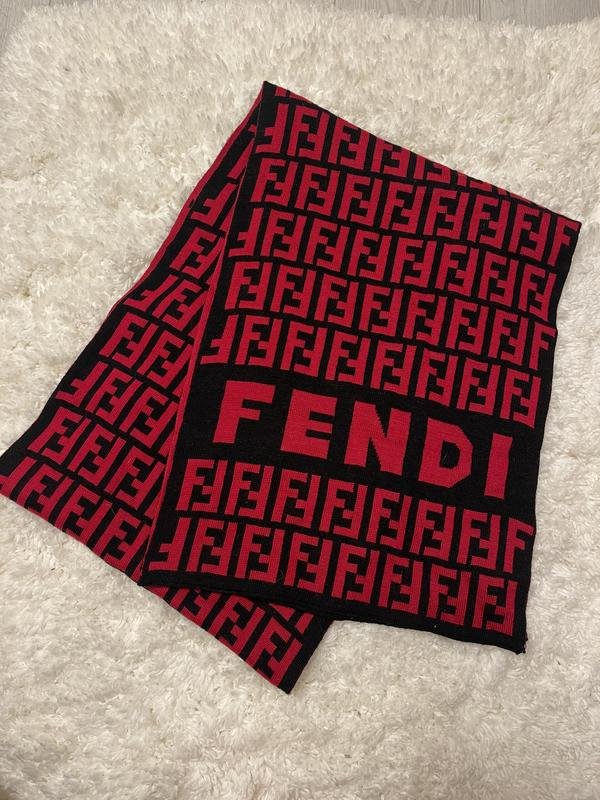Fendi Écharpe Rouge