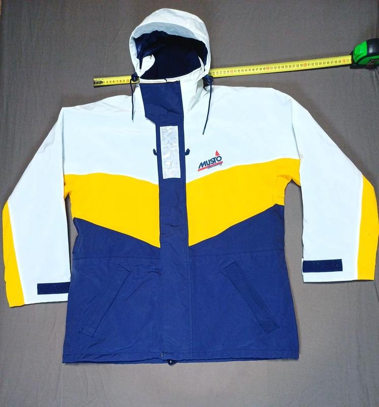 Мужской Musto Куртка Белая Нейлон 38 / M / 46