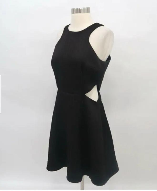 Женское Club Monaco Платье Чёрное Трикотаж 36 / S