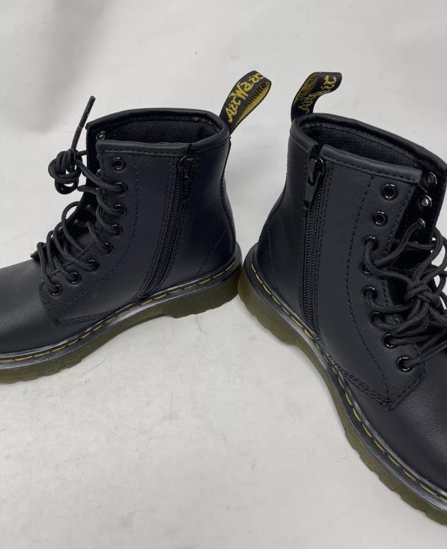 Women Dr. Martens Boots Black Leather 34