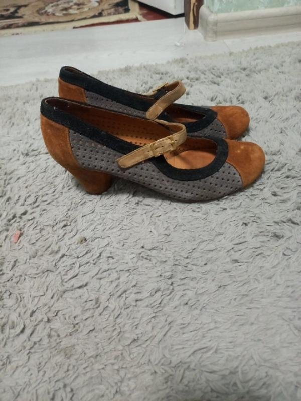 Женские Chie Mihara Туфли Серый Замша 38