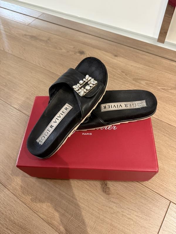 Женские Roger Vivier Босоножки Чёрный Кожа 37