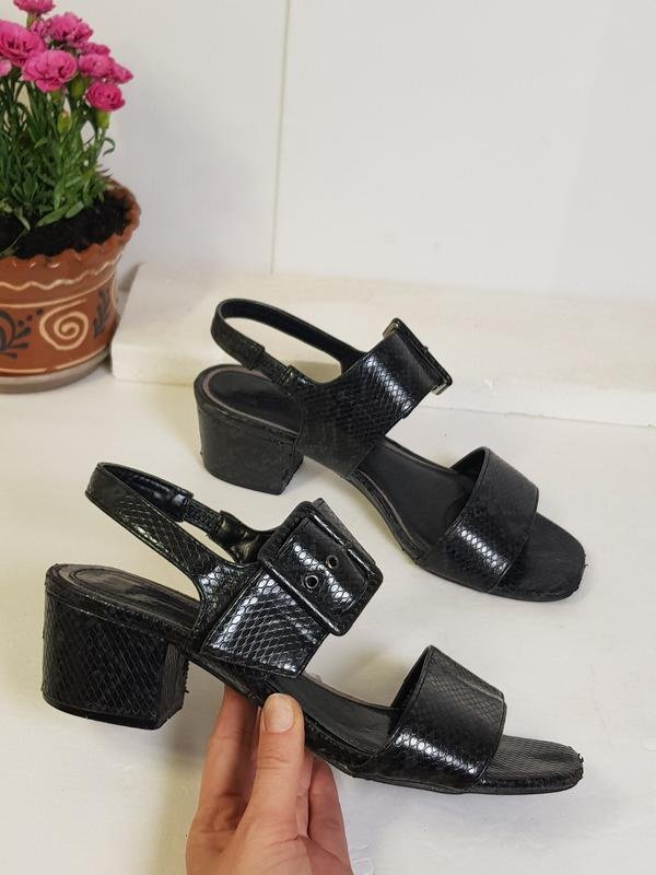 Femme Bata Talons Noir Cuir 39