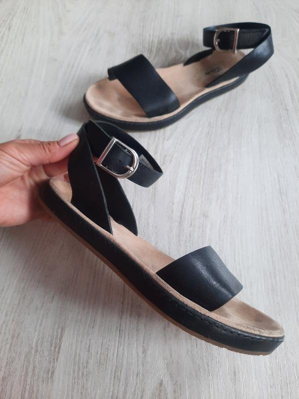 Женские Clarks Сандалии Чёрный Кожа 37