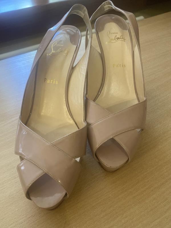 Мужские Christian Louboutin Туфли Бежевый Лаковая