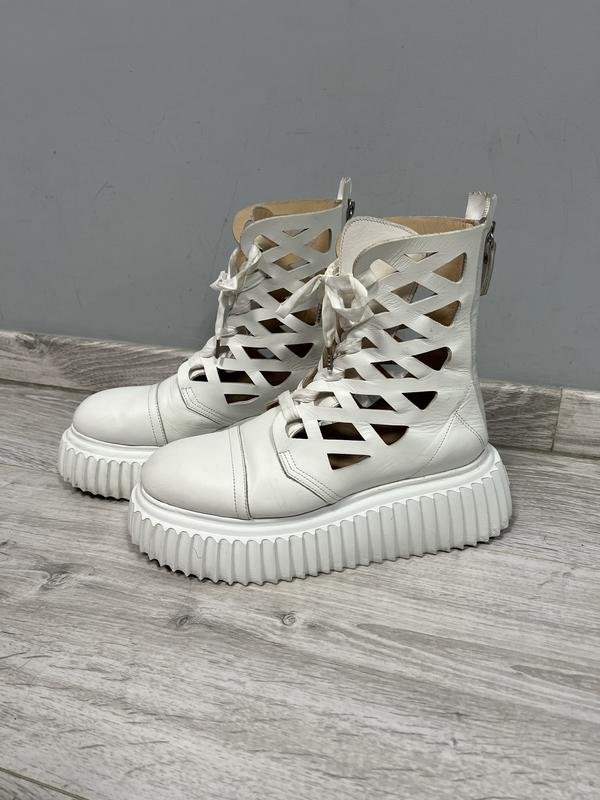 Женские AGL Attilio Giusti Leombruni Ботинки Белые