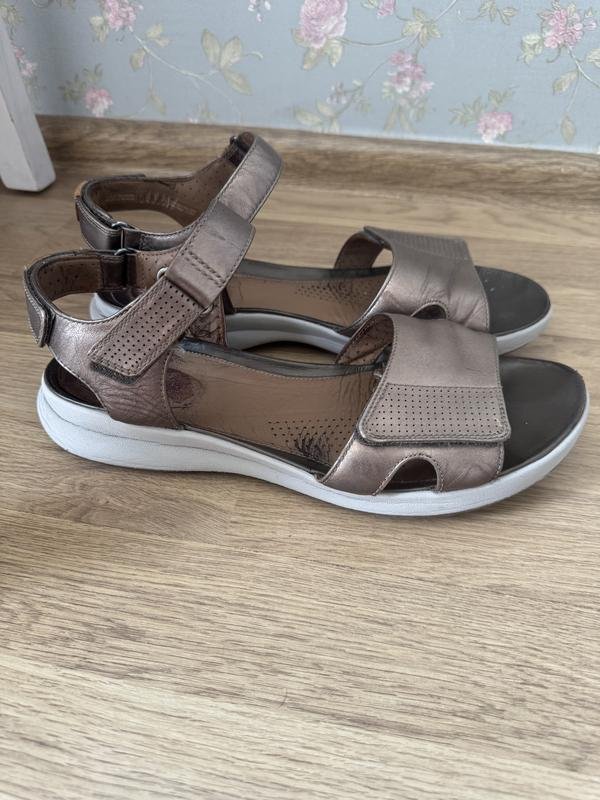 Женские Clarks Сандалии Коричневый Кожа 40