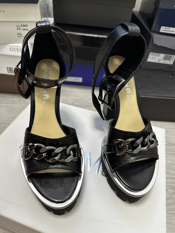 Donna Nando Muzi Tacchi Nero 40