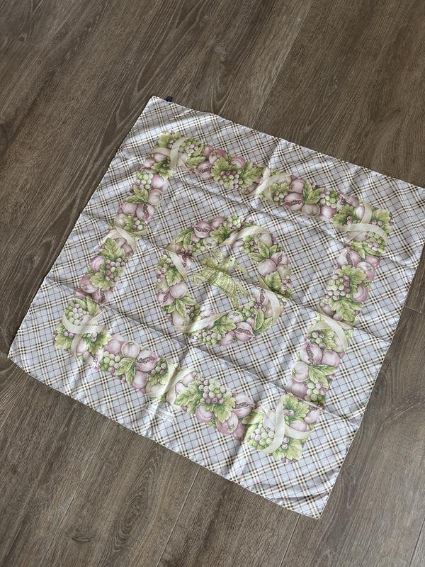 Женский Burberry Шарф Розовый Шелк