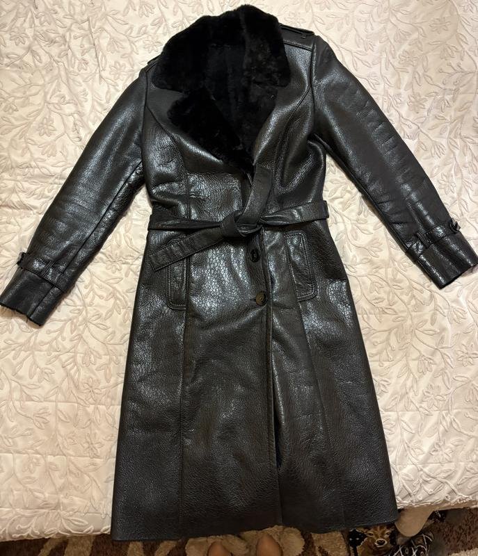 Женский Lanvin Пальто Чёрный Овчина M