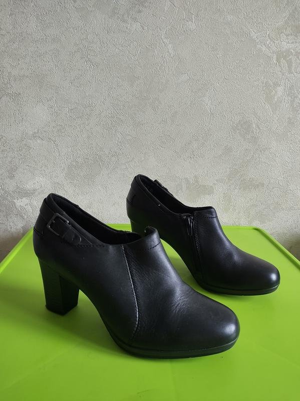 Женские Clarks Ботильоны Чёрные Кожа 41