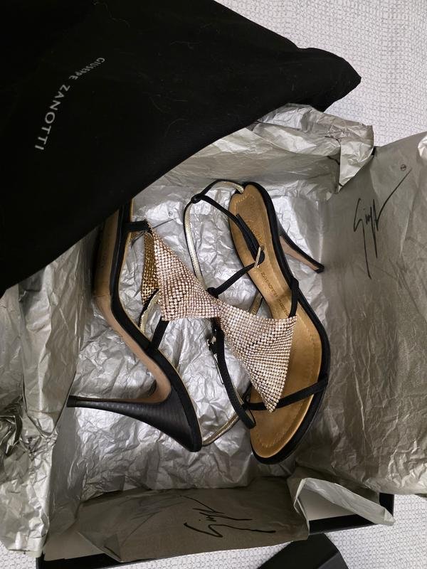 Женские Giuseppe Zanotti Босоножки Чёрные Замша