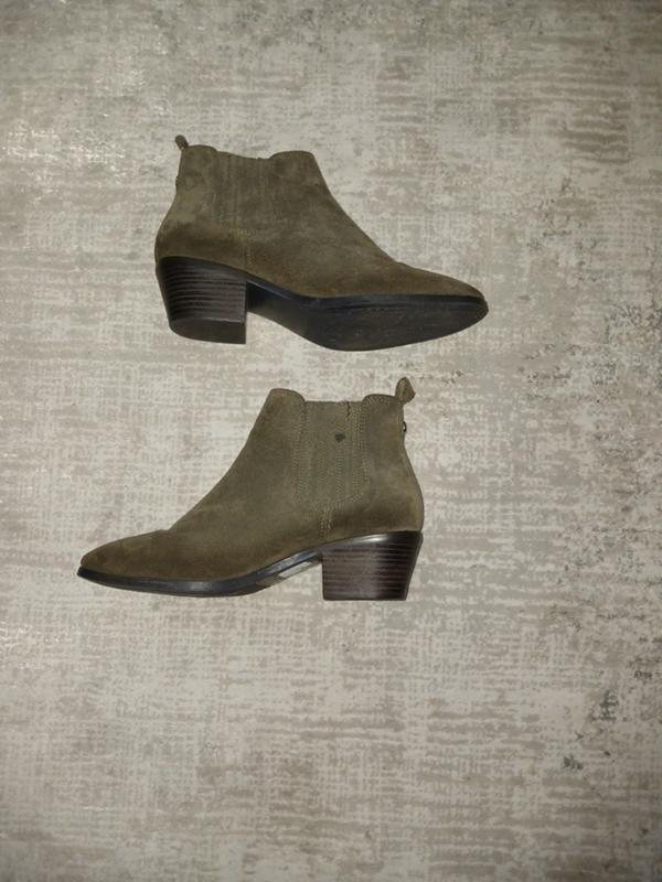 Женские Carvela Черевики-козаки Хаки Замша 37