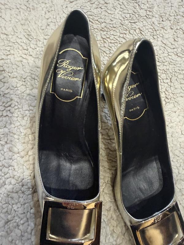 Женские Roger Vivier Туфли Серебристый 35.5