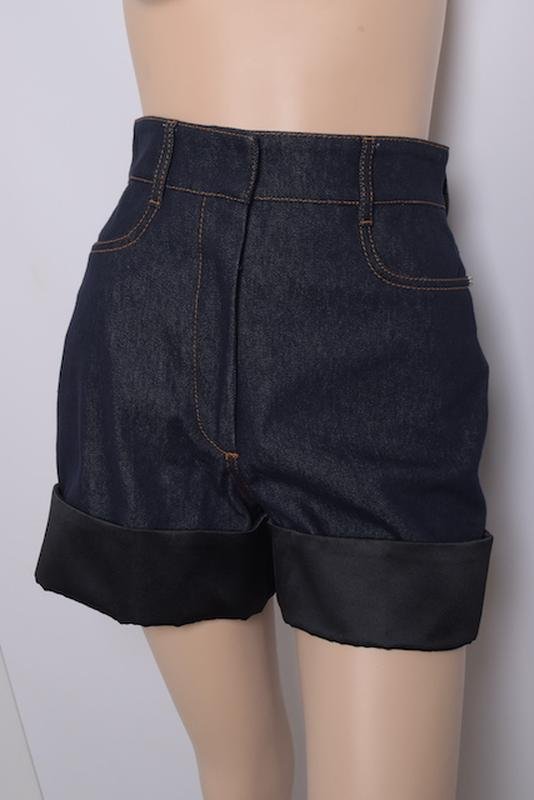 Women Sportmax Shorts Navy 38 / M / 46