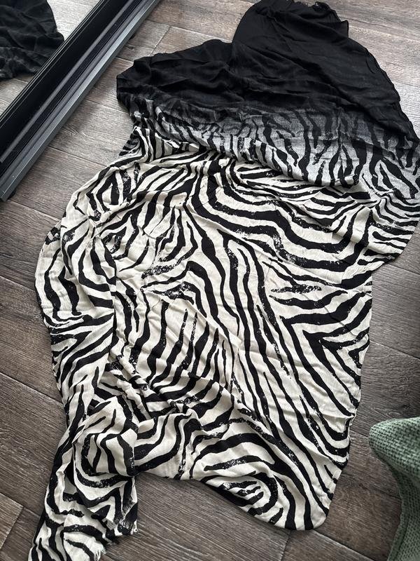 Women Cerruti Scarf Black Viscose