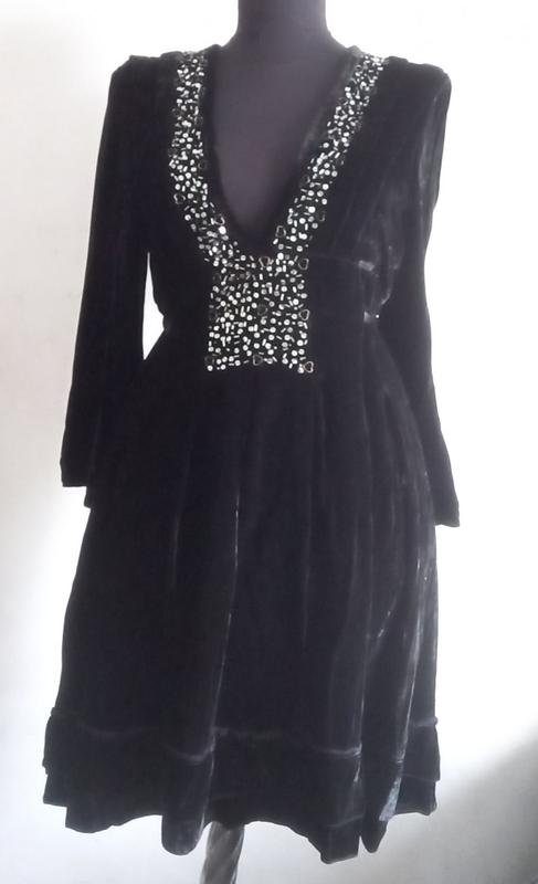 Женское Patrizia Pepe Платье Чёрное Бархат 38 / M