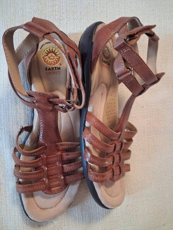 Женские Clarks Сандалии Коричневый Кожа 38