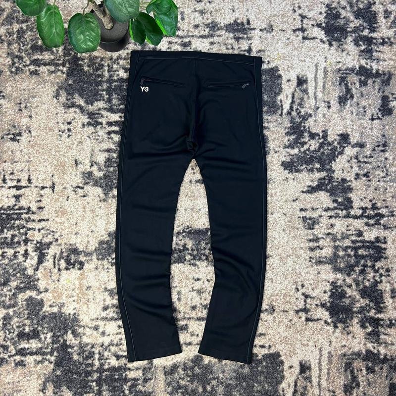 Мужские Yohji Yamamoto Брюки Чёрный L