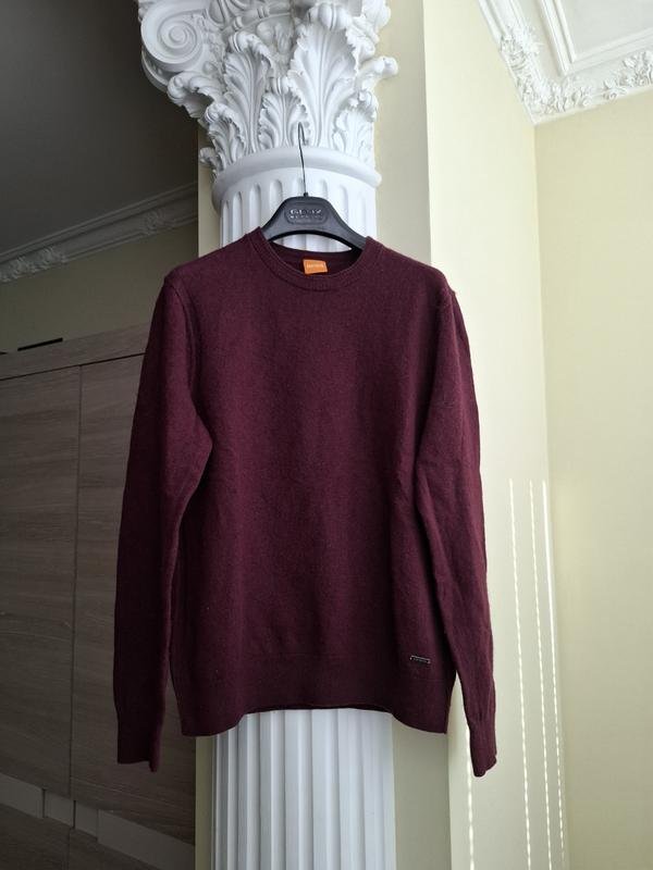 Женский Hugo Boss Свитер Бордовый М