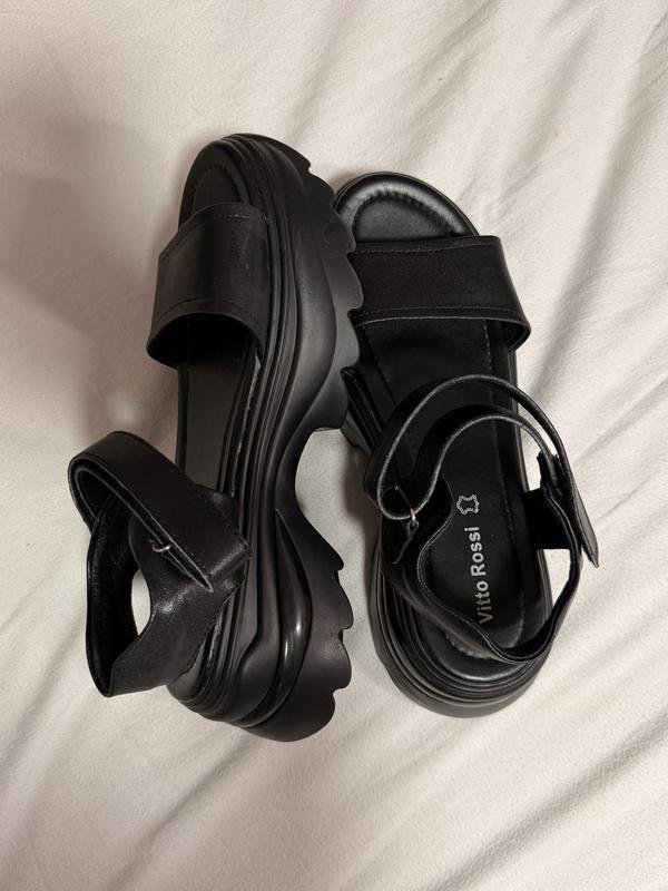 Женские Vitto Rossi Сандалии Чёрные 39