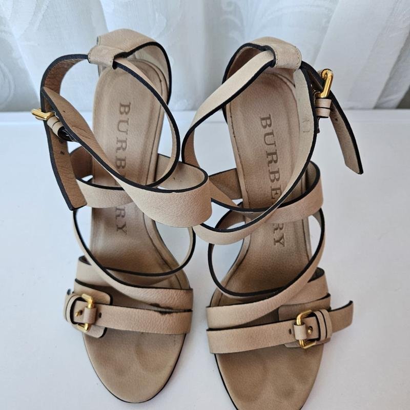 Femme Burberry Talons Beige 39