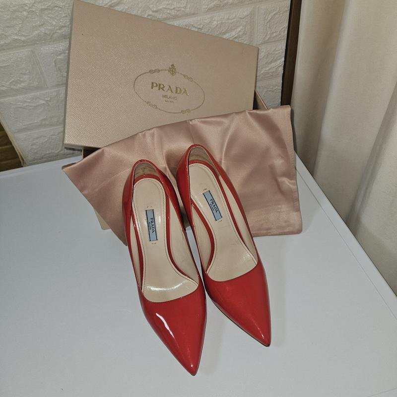 Женские Prada Туфли Красные Кожа 39.5