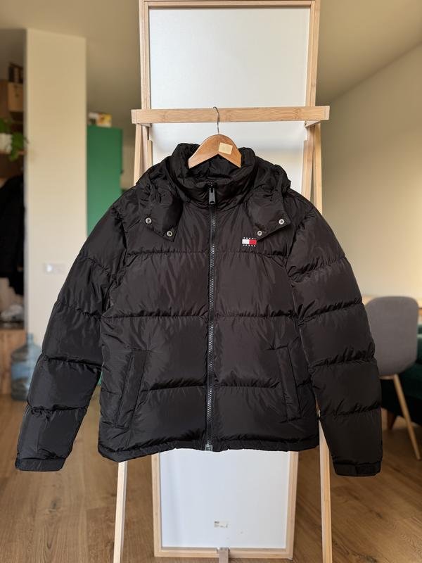 Damen Tommy Jeans Daunenjacke Schwarz 70%