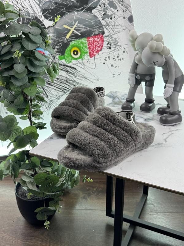 Damen UGG Hausschuhe Grau 38