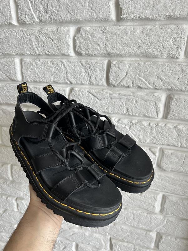 Women Dr. Martens Sandals Black 38